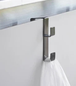 Yamazaki koukut kaapinoveen musta