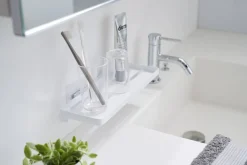 Yamazaki kylpyhuoneen hylly Tower valkoinen