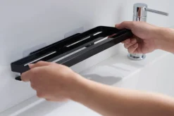 Yamazaki kylpyhuoneen hylly Tower musta