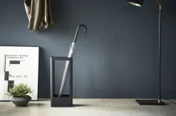 Yamazaki sateenvarjoteline Tower musta