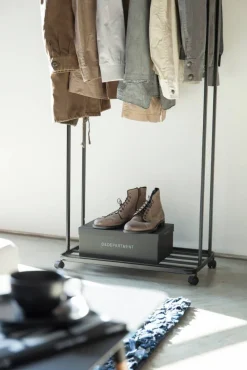 Yamazaki vaaterekki pyörillä Tower musta