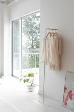 Yamazaki Vaateteline Tower Slim valkoinen