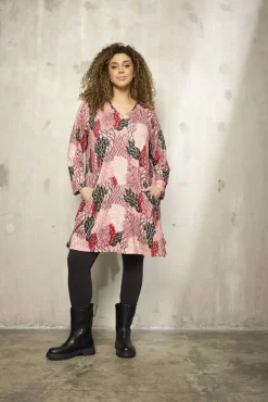 Zhenzi mekko Ainsley